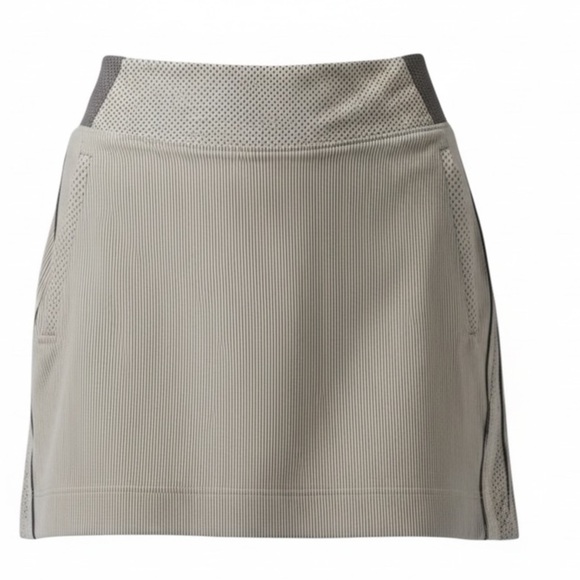 Athleta Brooklyn Textured 16” Skirt Skort Gray White Stripe Women’s Size 12 Golf - Picture 1 of 9